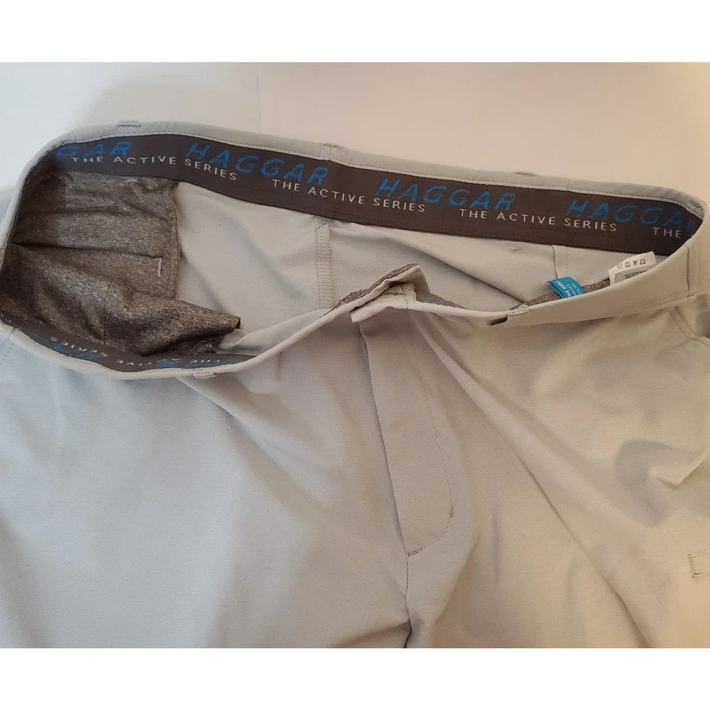 Haggar Active Series Mens Performance Shorts SZ 42 W Light Gray Stripe Stretch